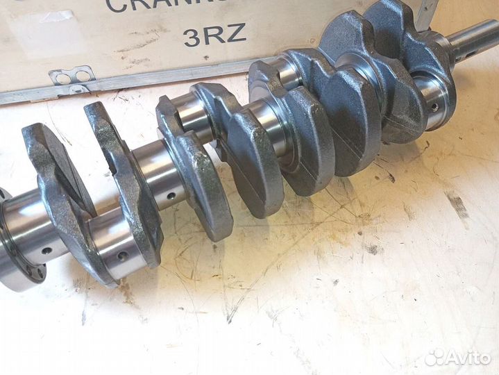 Коленвал 3RZ 13411-75020 новый на Toyota