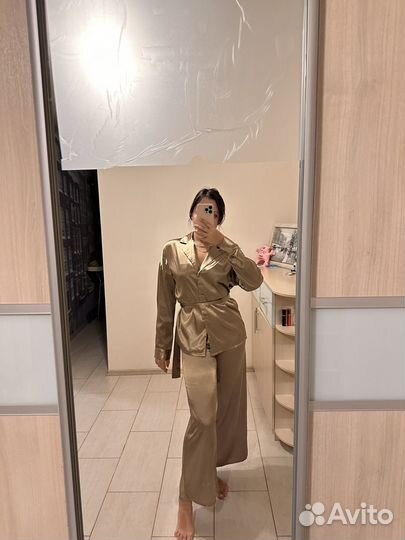 Костюм женский