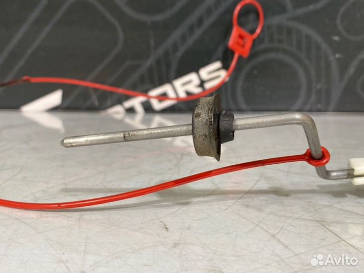 Замок лючка бензобака Audi A4 B6 ASN 2004