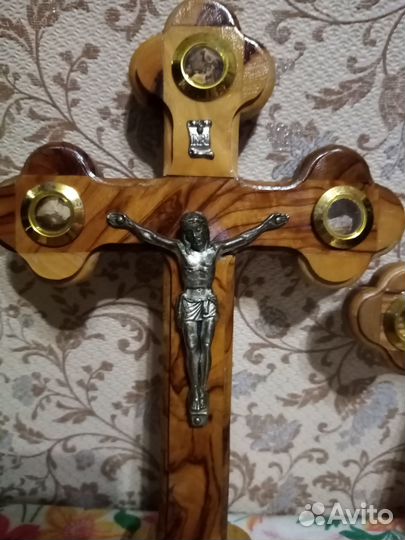 Освящённый крест из Иерусалима. Из оливкового дере