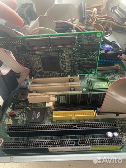 Ретро старый компьютер