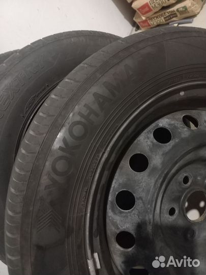 Yokohama Bluearth ES32 185/65 R15