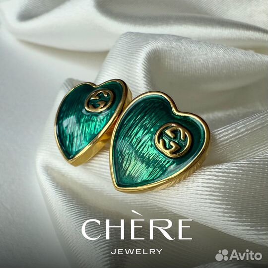 Серьги пусеты Gucci сердце с эмалью