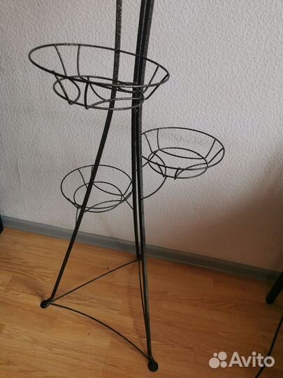 Подставка для цветов напольная