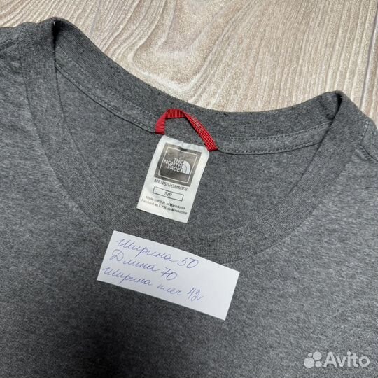 Футболка The North Face