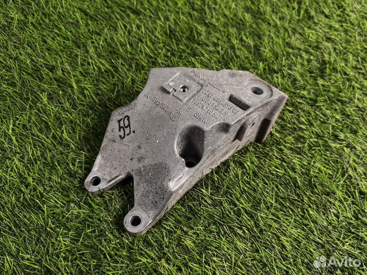 Кронштейн двигателя левый Bmw 520I G30 2018