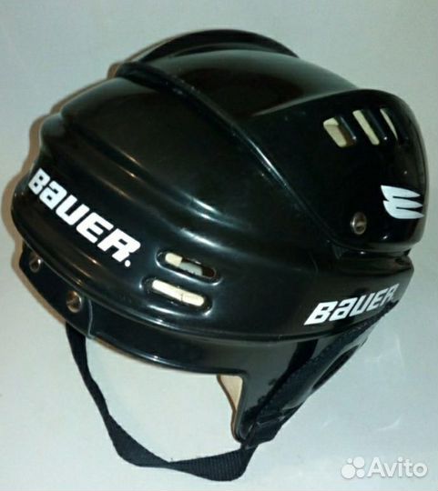 Хоккейный шлем