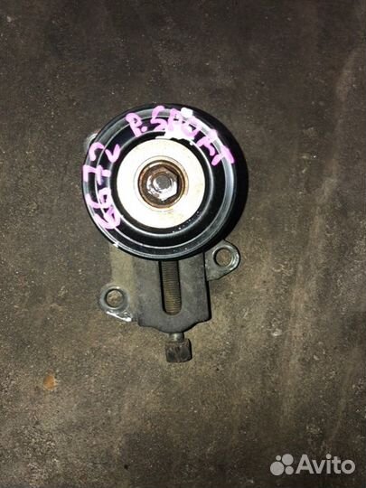 Ролик натяжной Mitsubishi Pajero Sport 6G72