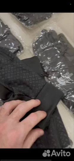 Перчатки The North Face