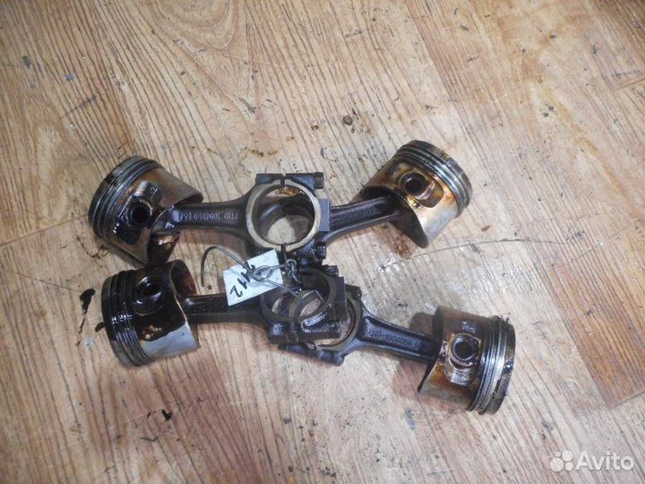 Поршень с шатуном ваз 2112