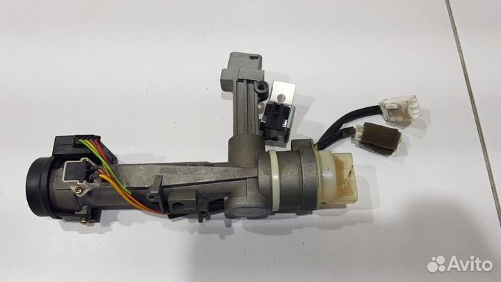 Замок зажигания (SsangYong Rexton)