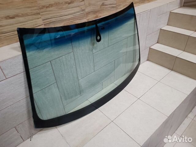 Стекло лобовое Audi A4 B7