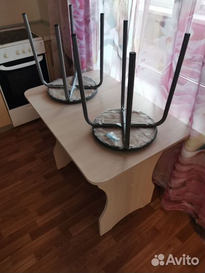 Кухонный стол бу