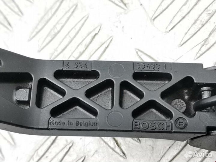 Щеткодержатель (поводок стеклоочистителя, дворник)