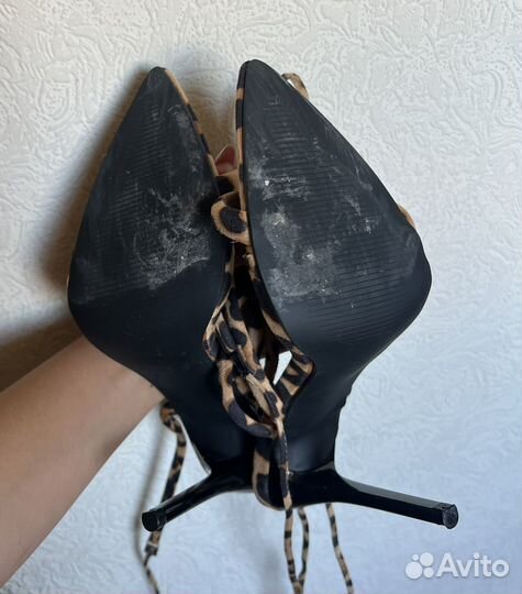 Леопардовые босоножки