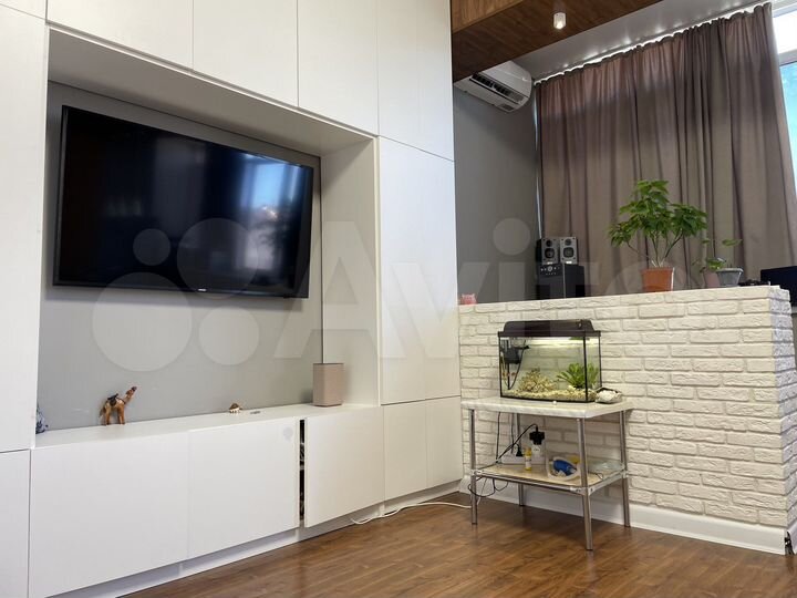 2-к. квартира, 54 м², 4/4 эт.