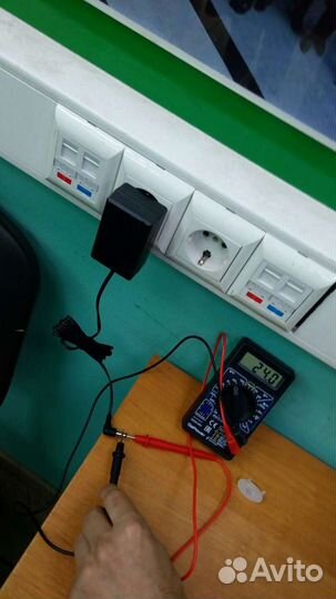 Блок питания для игрового руля Logitech Momo