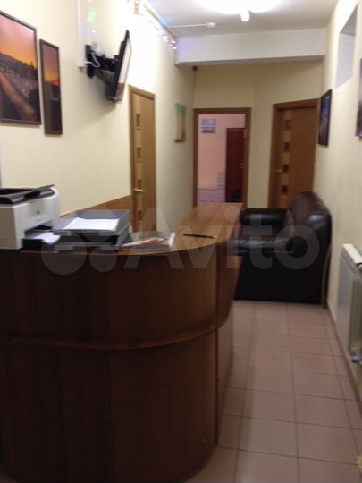 Офисное, универсальное здание 220 м. кв, 2 этажа