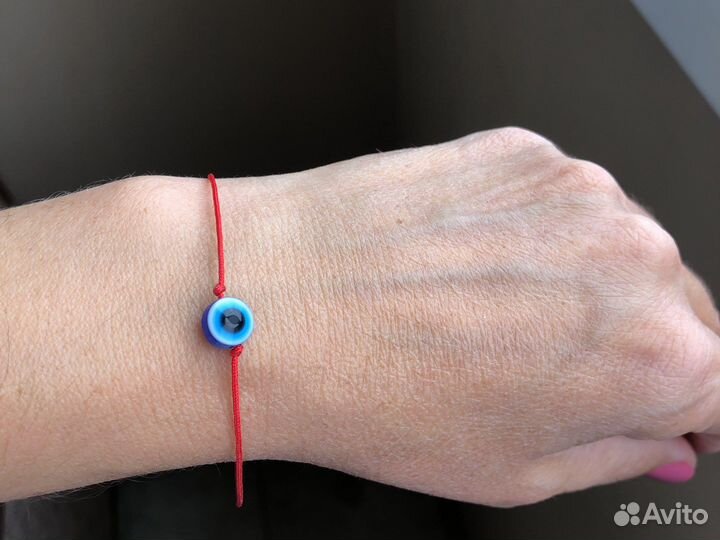 Красная ниточка браслет