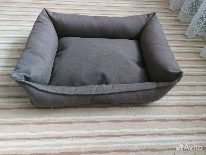 Лежанка для маленьких собак и средних