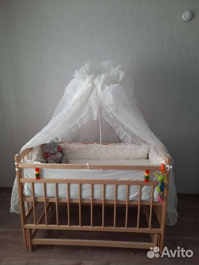 Кровать с балдахином