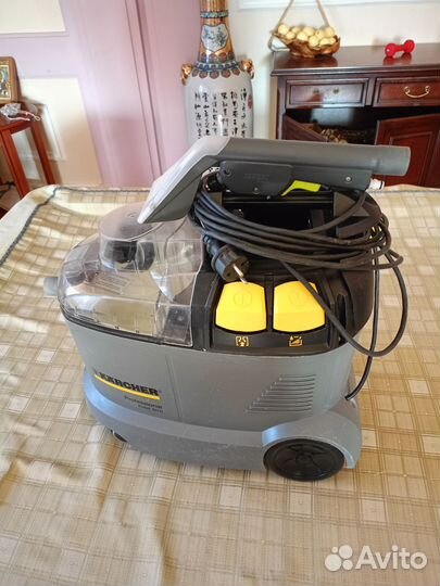 Моющий пылесос Karcher puzzi 8 1