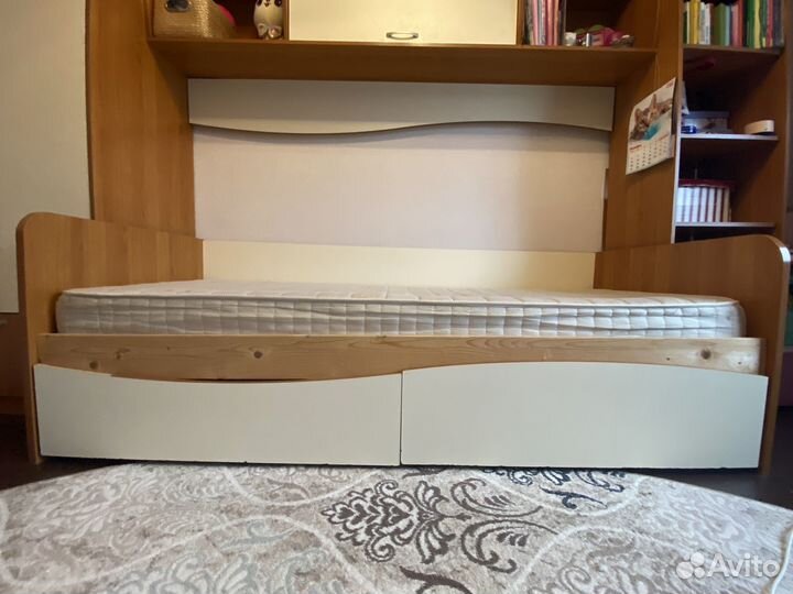 Стенка детская с кроватью