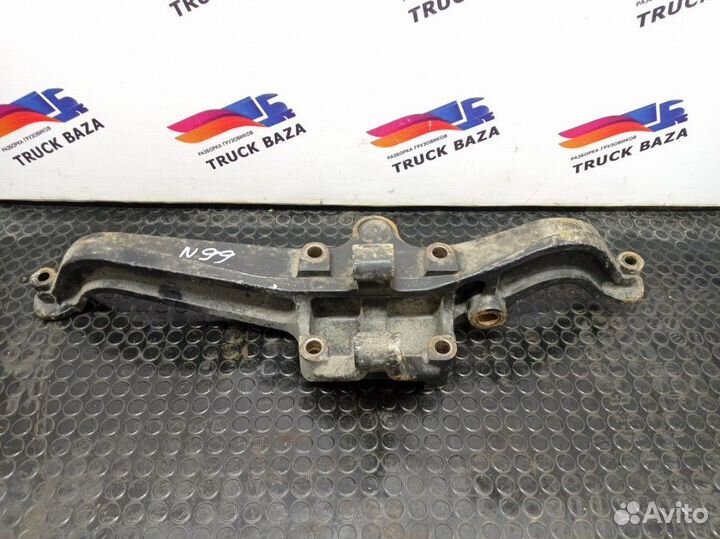 Кронштейн пневморессоры левый