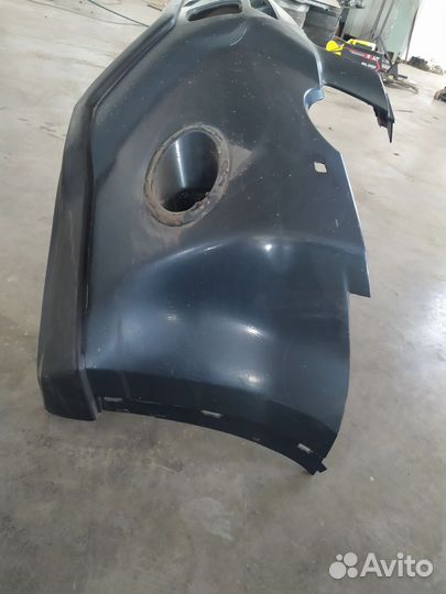 Передний бампер Nissan T-31