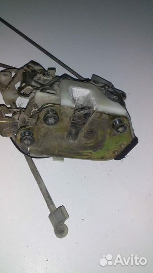 Mitsubishi pajero замок багажника