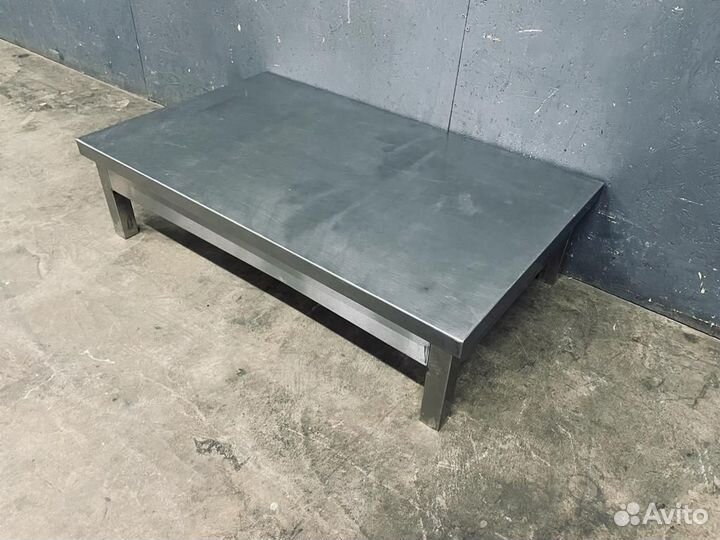 Подтоварник из нержавеющей стали 100х60 см