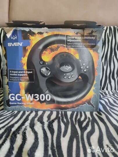 Игровой руль с педалями для пк