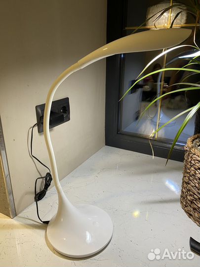 Лампа настольная Led