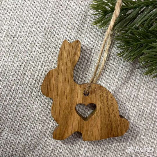 Новогодние ёлочные игрушки из массива дуба