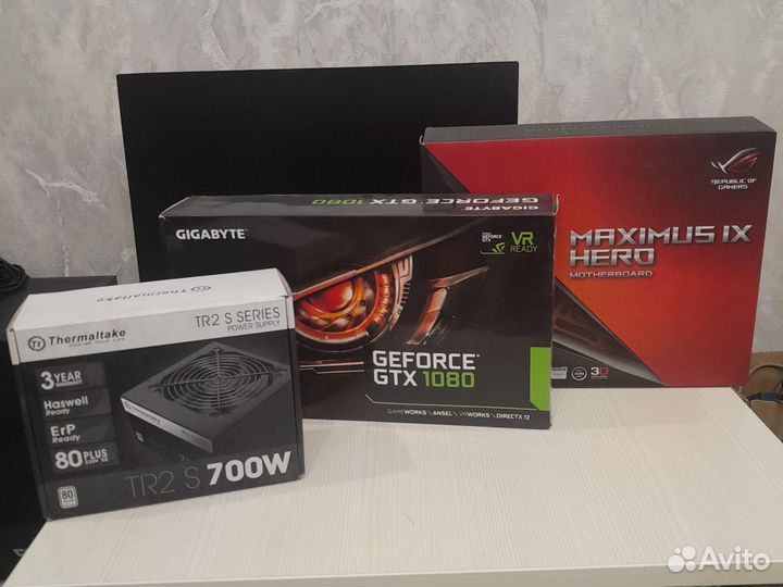 Игровой компьютер оригинал I7 7700K/32 озу/GTX1080