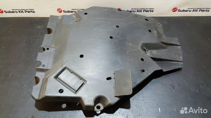 Пыльник топливного бака правый Subaru Impreza Wrx