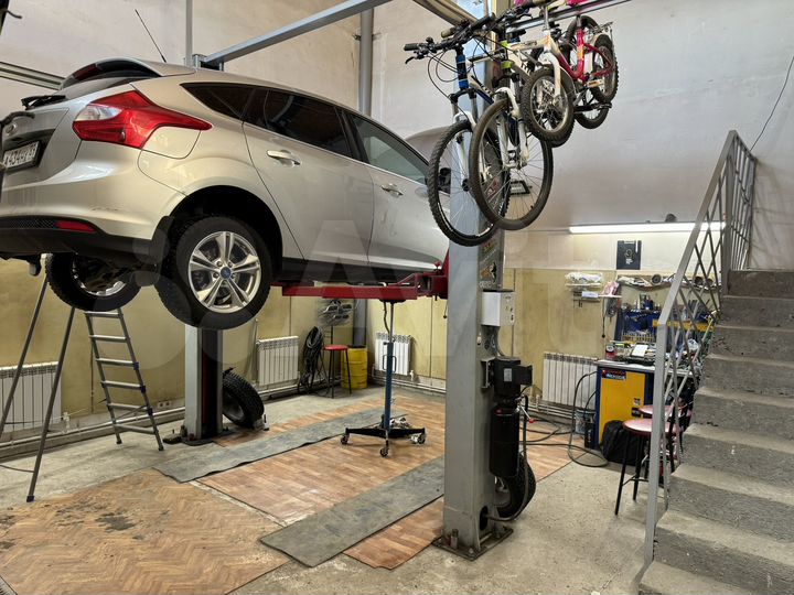 Гараж, > 30 м²