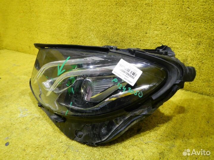 Фара левая Mercedes-Benz E-Class