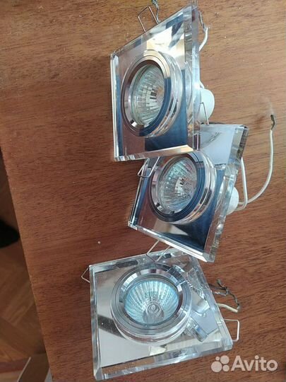 Светильники потолочные