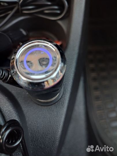 Автомобильный адаптер для зарядки