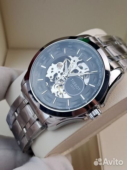 Масивные красивые механические мужские часы Tissot