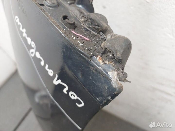 Крыло правое переднее Nissan Navara