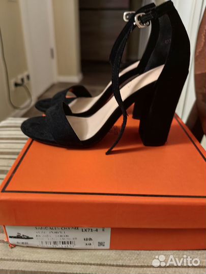 Босоножки женские чёрные 35 размер