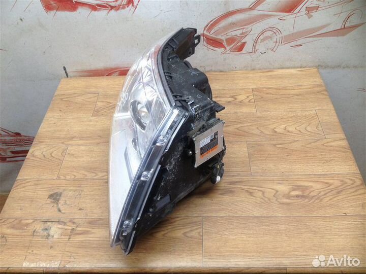 Фара левая Cadillac Srx (2009-2017)