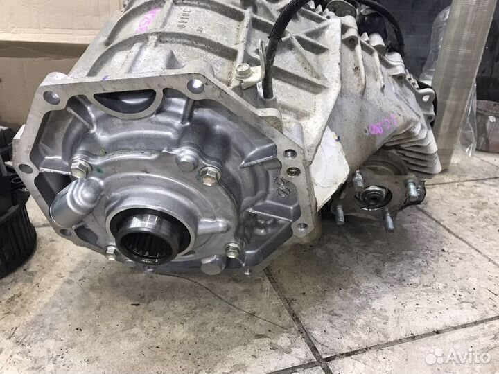 Раздатка Toyota Land Cruiser LC 200