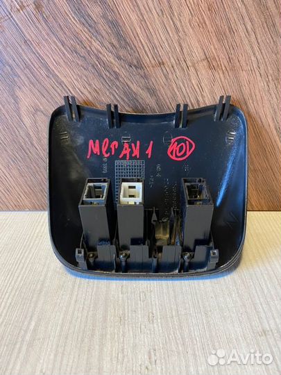 Блок кнопок Renault Megane 1