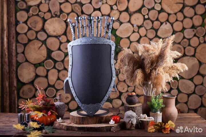 Каминный набор Щит-подставка Казбек на 10 шампуров