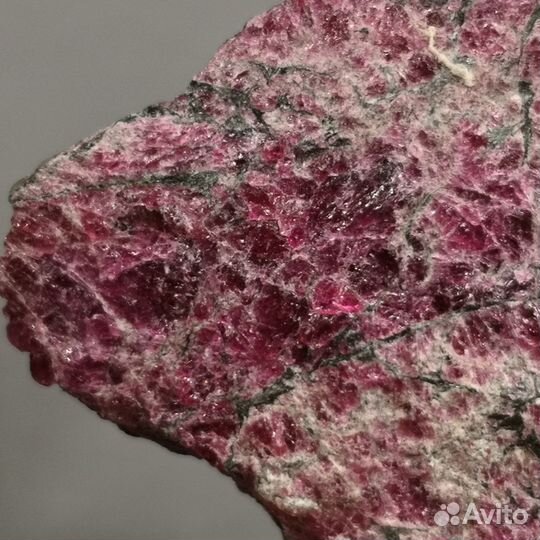 Эвдиалит для коллекции