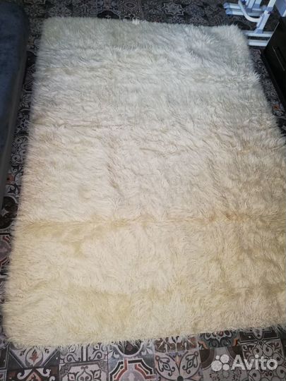 Ковер (2.36 *1.67 м)