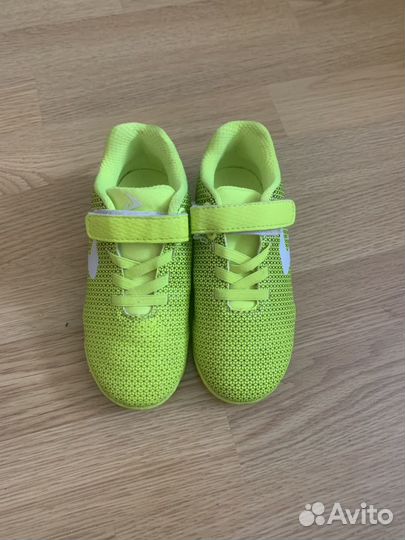 Бутсы кроссовки 28 размер